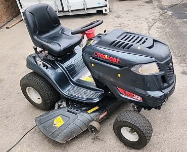 Troy-Built Riding Mower 5 Speed