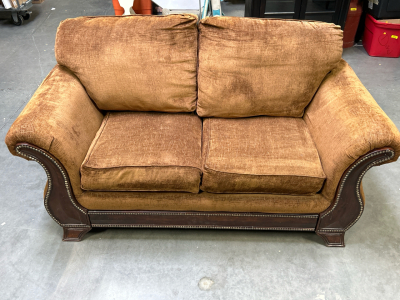 Decorative Brown/Orange Couch