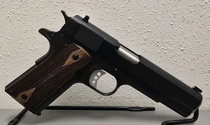 Remington 1911R1 .45 ACP Semi Automatic Pistol With Box And Extra Magazine-- RH45086A