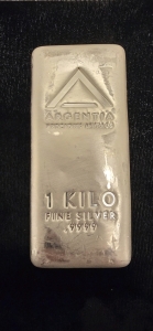 1 Kilo .9999 Fine Silver Bar