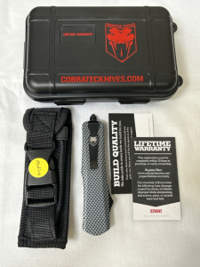 Cobra Tec Knife (Medium FS-3 Carbon Fiber) With Case