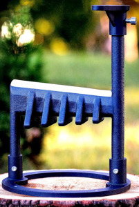 Half Ring Kindling Splitter