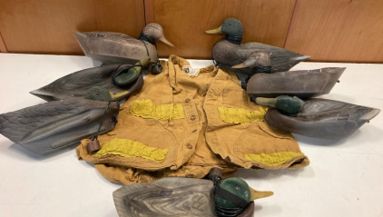 Hunting Vest & Decoys
