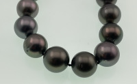 14kt. Gold And Tahitian Pearl Necklace (37 Pearls 11-13mm) $10,150 Retail - 3