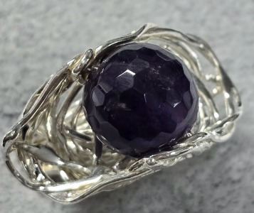 $300 Silver Amethyst 11.08G Ring