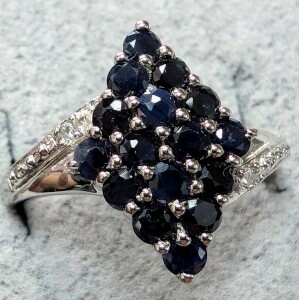 $200 Silver 3G Genuine Sapphire 1Ct Ring