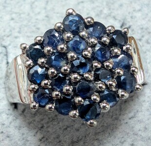 $240 Silver 4.16G Sapphire 0.85Ct Ring