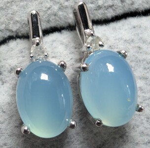 $160 Silver Chalcedony And Diamond 0.02Ct Earrings