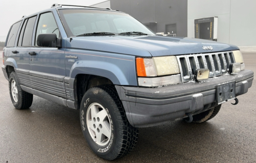 1995 JEEP GRAND CHEROKEE - 4X4 - 122K MILES - EXTRA TIRES!