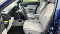 2010 HYUNDAI ACCENT GLS - NICE INTERIOR! - 12