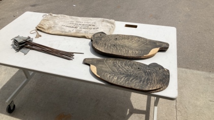 Johnson’s Folding Goose Decoys