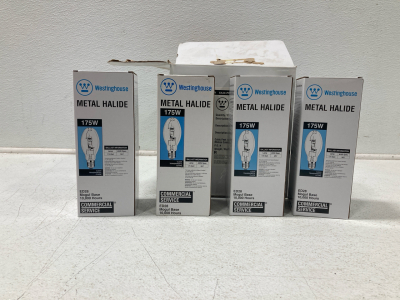 (4) Westinghouse Metal Halide 175W Lighbulbs