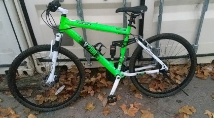 26" Genesis Green mountain Bike