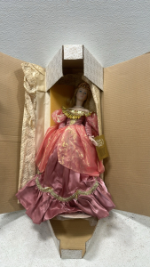 Franklin Heirloom Dolls 1987 Cinderella Porcelain Doll