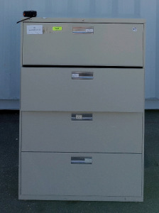 19"x3'x43" HON 4 Drawer Filing Cabinet