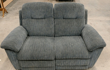 (1) Cozy 2-Seater Reclining Loveseat Sofa