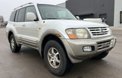 2002 MITSUBISHI MONTERO - 59K MILES - 3RD ROW SEATING!