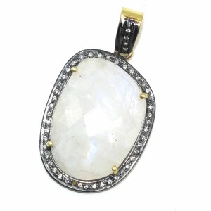 Gold plated Sil Moonstone Cz(17.05ct) Pendant