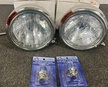 4 Round Headlights & 2 Replacement Bulbs