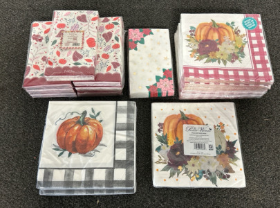 (17) Sealed Holiday Napkins