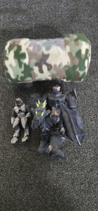 Halo Arbitor And Brute Action Figure, Camo Throw Blanket