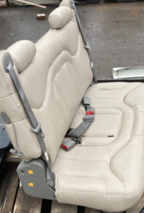 2001 GMC YUKON 3RD ROW SEAT.