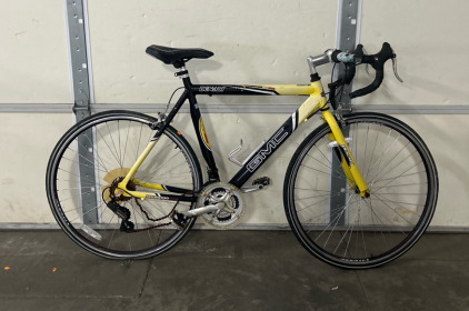 GMC Denali Mountain Bike