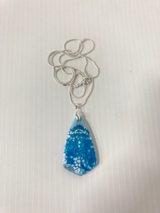 Blue and White Fire Dragon Veins Agate Gemstone Necklace