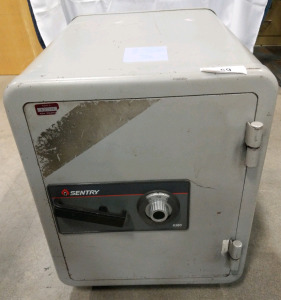 (1) Sentry Safe - 6380 Model - (1)