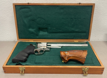 Smith & Wesson 44 Magnum 29-3 Model .44 Caliber, Revolver In Display Box W/ Original Grips