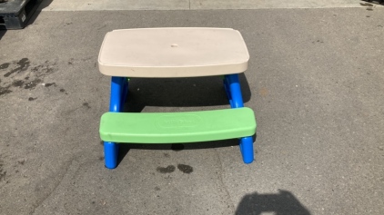 Little Tikes Picnic Table