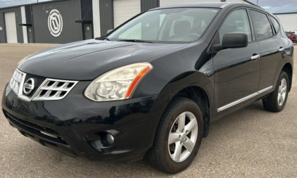 2012 NISSAN ROGUE - CLEAN INTERIOR