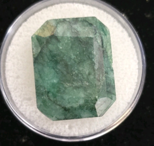 34.5 ct Natural Rich Green Columbian Emerald