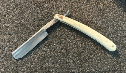 Antique Straight Razor