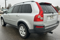 2005 VOLVO XC90 - AWD - LEATHER HEATED SEATS! - 4