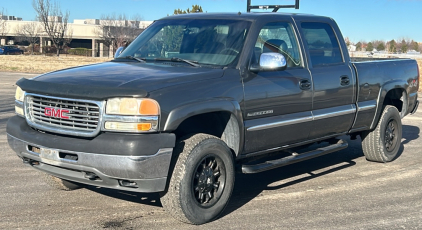 2001 GMC SIERRA 2500 - 4X4!