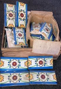 Boxof Floral Tile