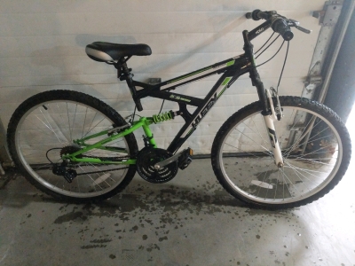 Huffy Rock Creek 26" Mountain Bike Black Green