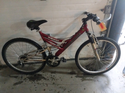 Mongoose Inland Mountain Bike Red 26"