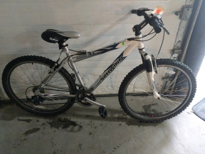 Schwinn Ridge AL Silver and White 26" Mountain Bike