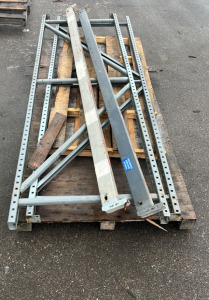 Warehouse Standing Racks 10&rsquo;