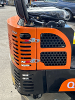 AGT Mini Excavator Model QH12R - 10