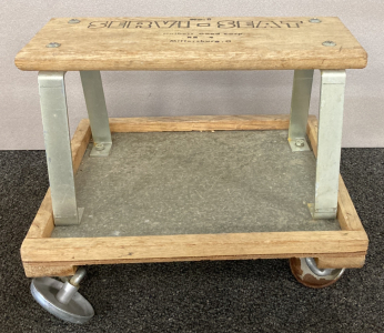 Vintage Servi-Seat