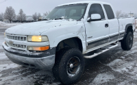2000 CHEVROLET SILVERADO - 4X4!