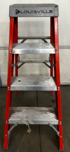 LOUISVILLE, 3FT 10Inch. Standing Ladder