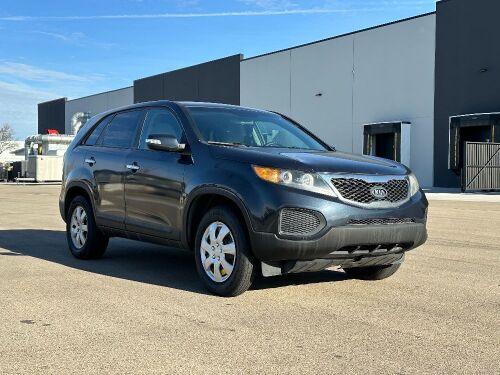 2012 KIA SORENTO - NICE, CLEAN!