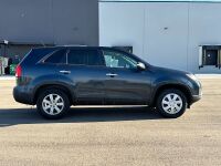 2012 KIA SORENTO - NICE, CLEAN! - 2