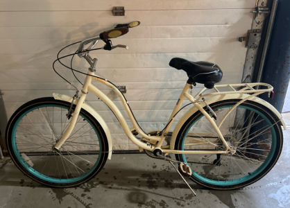 26&rdquo; Schwinn Fairhaven Tan Bike