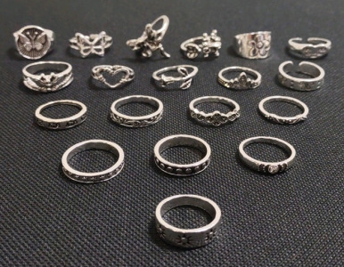 (19) Assorted Rings