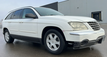 2004 CHRYSLER PACIFICA - 3RD ROW SEATING!